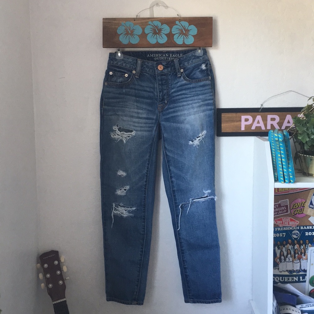 american eagle ripped jeans
